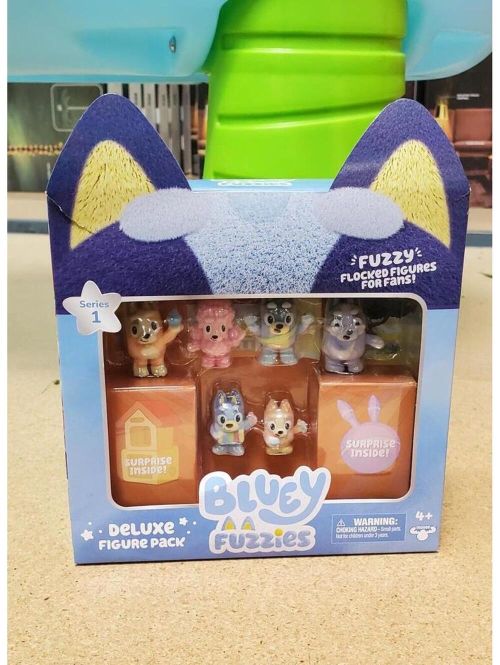 Bluey Fuzzies Series 1 Deluxe Figure Pack Flocked Figures 6-Pack with Surprises
